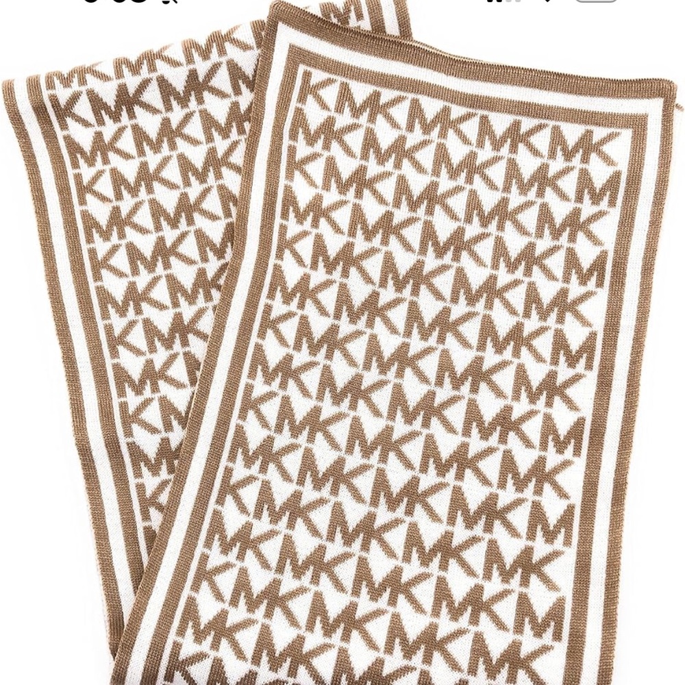 NWT Michael Kors MK Gold & White Monogramed Logo Scarf